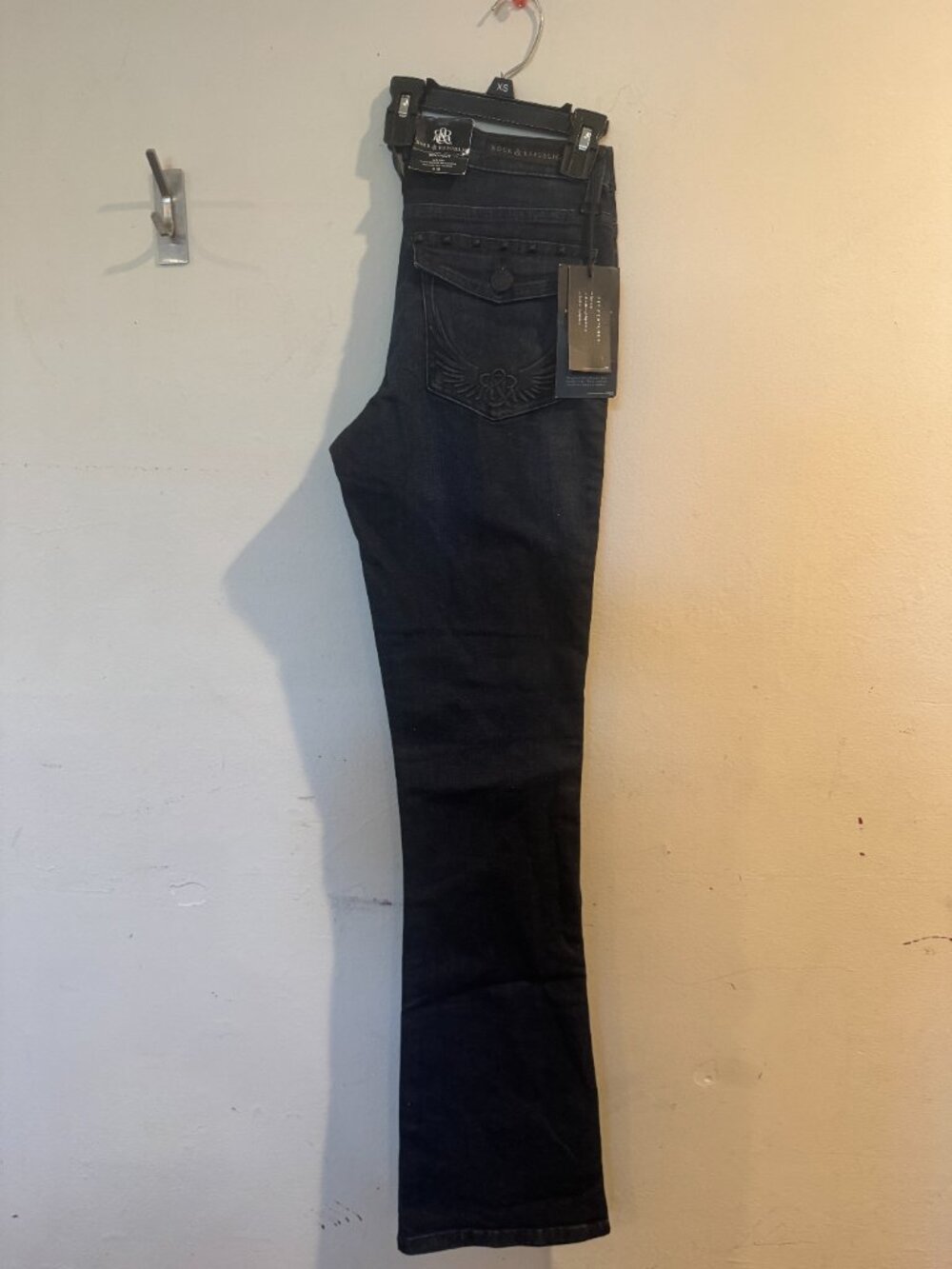 Rock & Republic Bootcut Low Rise Bootleg Jeans